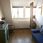 Cosy House Close To Waterfront, Apartman