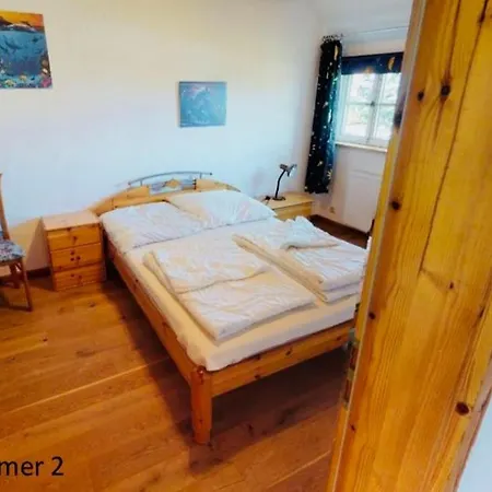 Cosy House Close To Waterfront, *