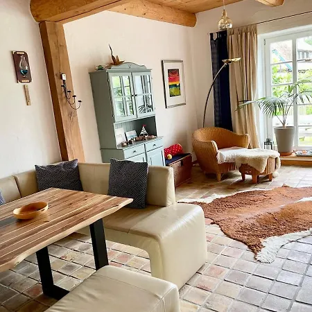 公寓 Cosy House Close To Waterfront, *