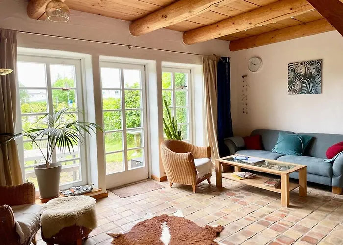 Cosy House Close To Waterfront, 公寓 *